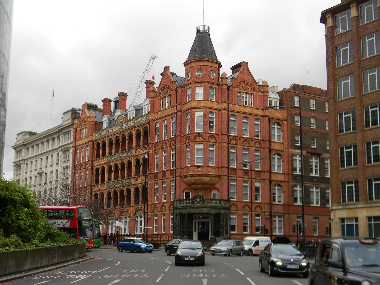 The Royal Waterloo Hospital for Children and Women (by Estefania Etcheves), London - 01.JPG